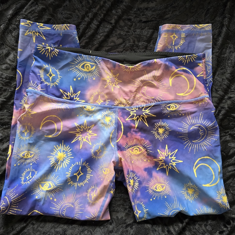 Victoria Sport XL Celestial Print Active Capri